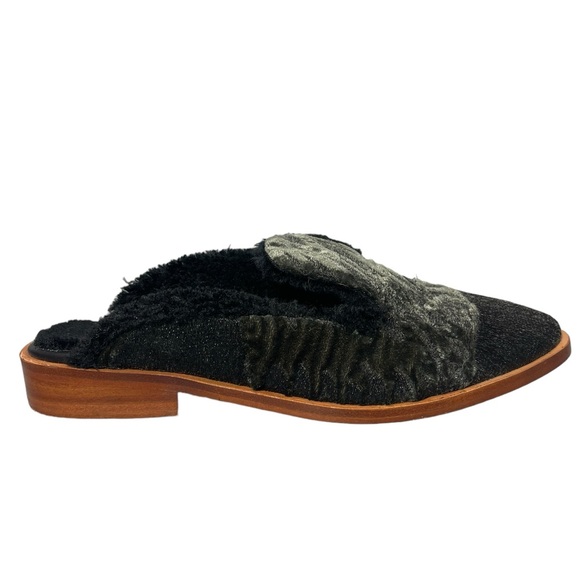 ⚡️SOLD⚡️Free People Shoes Mules Gray Black Faux Fur Velvet Flat Loafer Size 40 - Picture 6 of 16